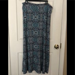 Woman’s Maxi Skirt Sz.XL Multicolored Blue